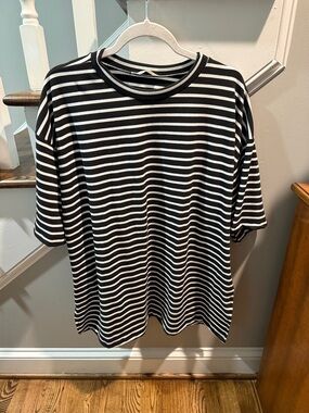 Stylive Black and White Striped Tunic with side slits